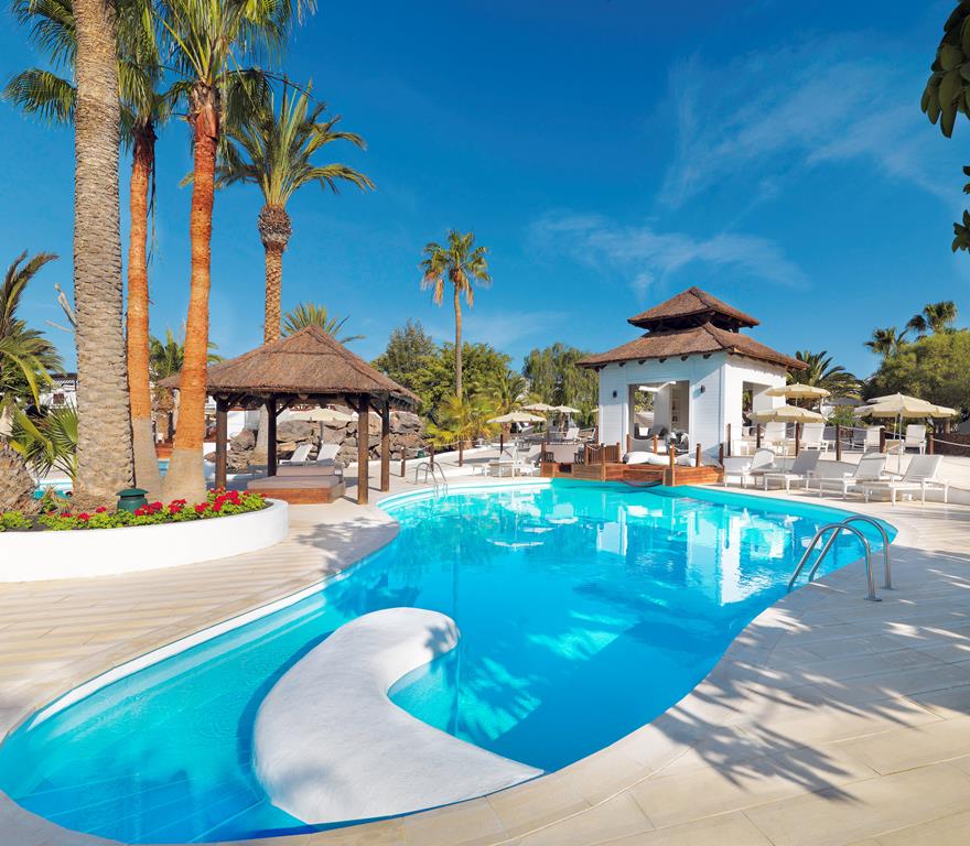 H10 White Suites