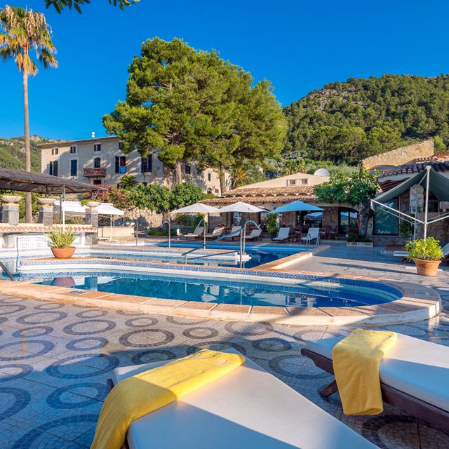 Hotel Monnaber Nou & Spa