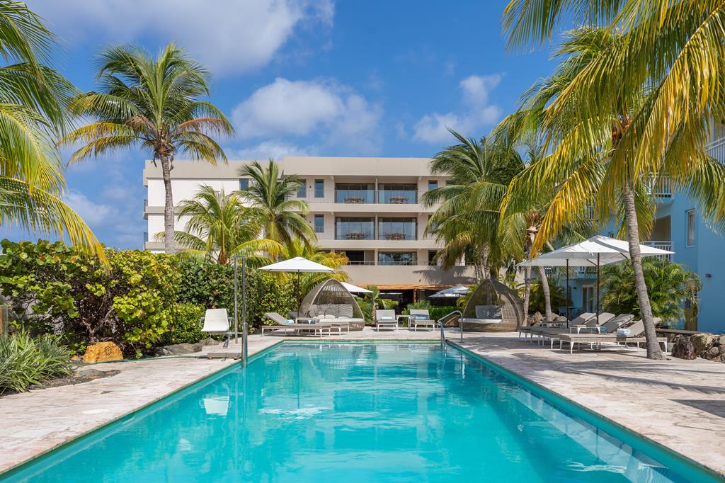 Dolphin Suites & Wellness Curacao