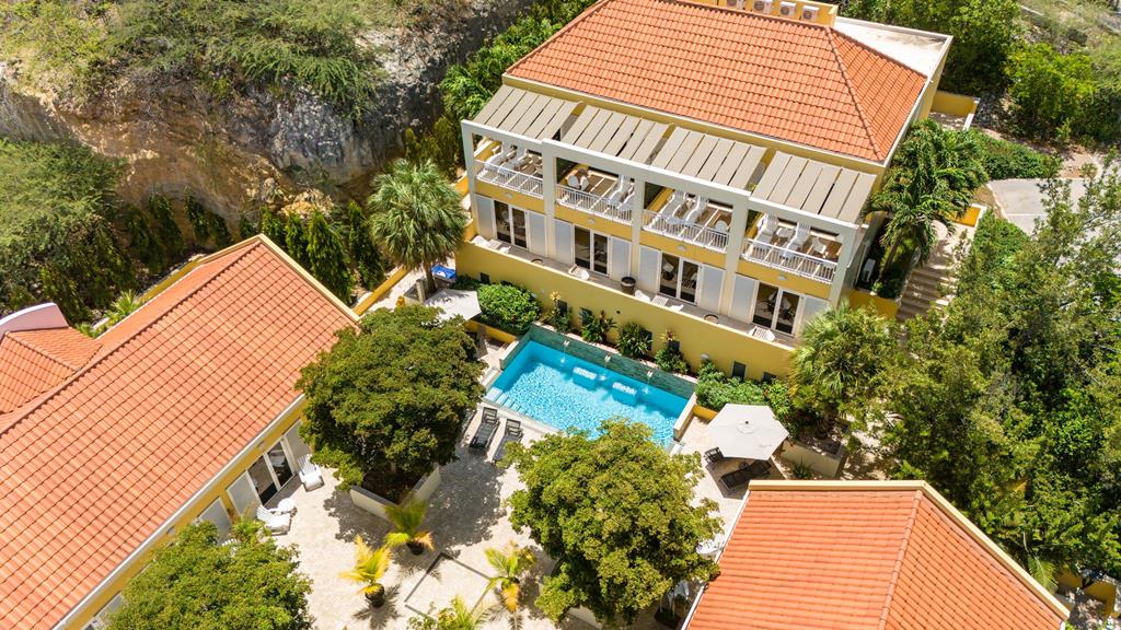 Alle lof voor Bayside Boutique Blue Bay Golf & Beach Resort