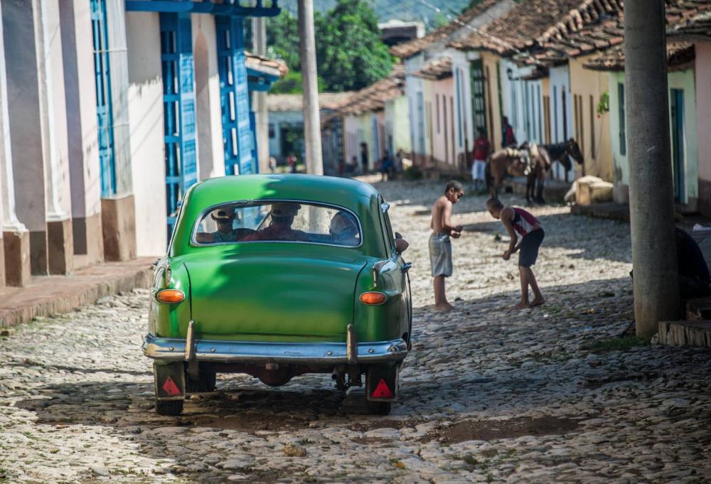 Best Deal Cuba con Guagua