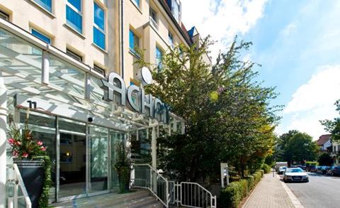 ACHAT Dresden Elbufer