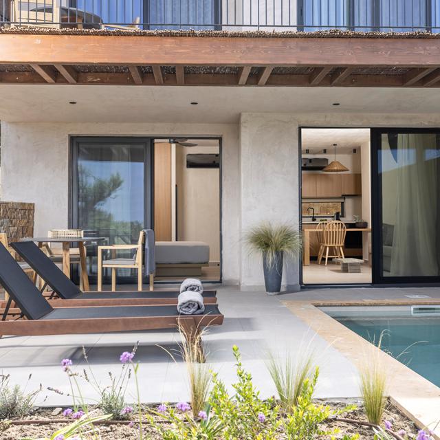Pnoes Suites
