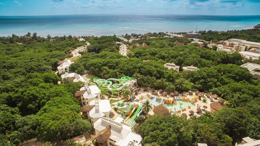 Sandos Caracol Eco Resort & Water Park