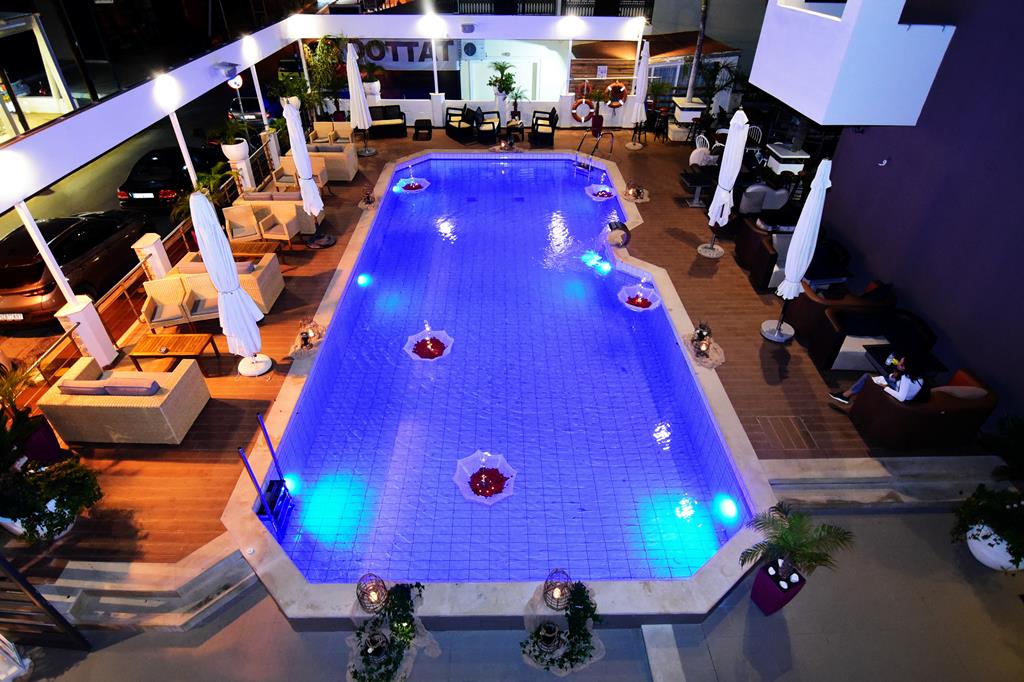 Dionisos Hotel